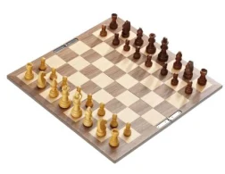 Wooden chess set Brussels | Wooden chessboard