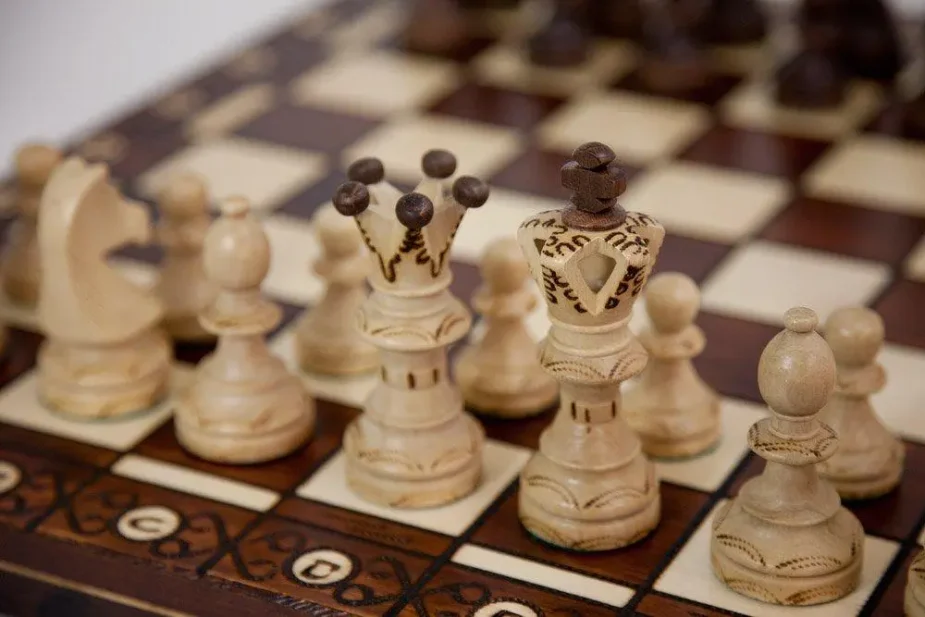 Ambassador wooden chess set | Wooden chess pieces