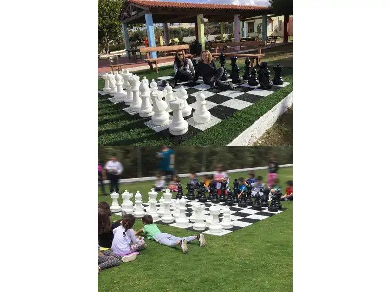giant-garden-pieces Giant garden pieces | Chess garden